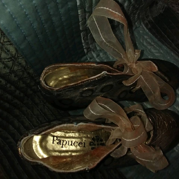 Papucei Italian leather heeled shoes - Picture 7 of 9